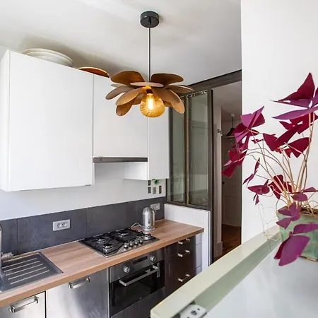 Parisian 1 Luxembourg *