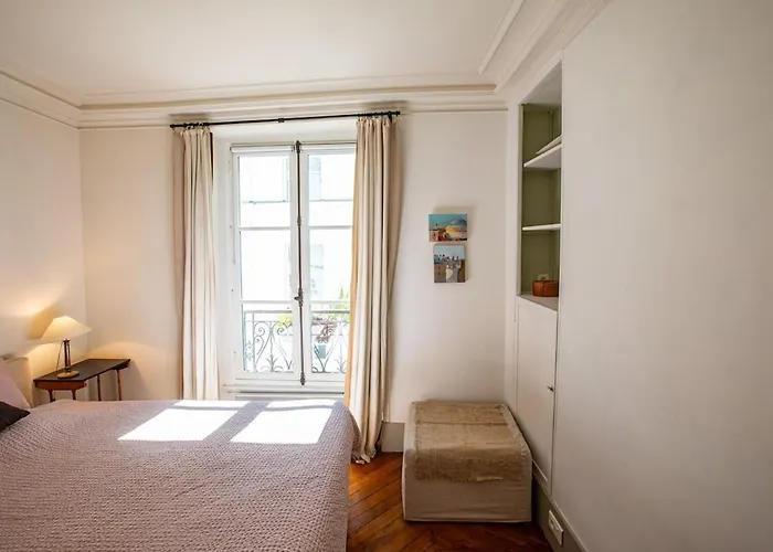 Parisian 1 Luxembourg * Paris